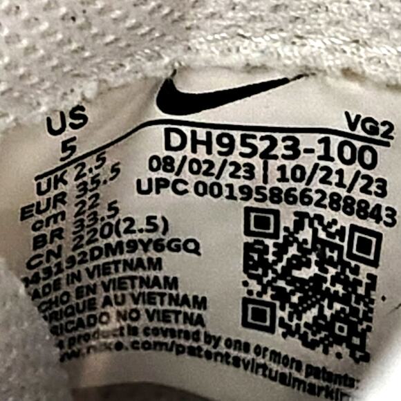 Nike Shoes Womens 5 White Sand Beige Waffle Debut Athletic Sneakers DH9523-100 - Picture 7 of 7